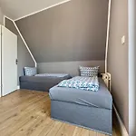 Xxl Reihenhaus Mit Wlan In Tatil Evi *